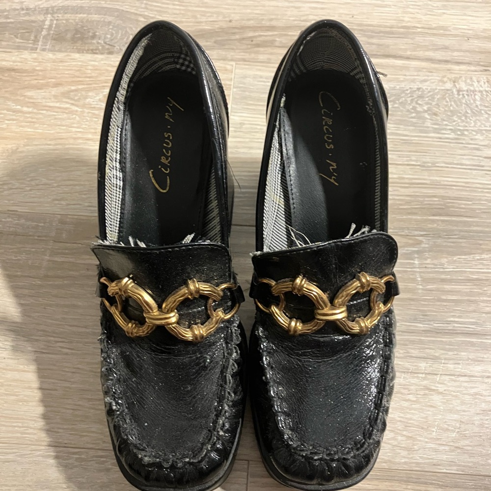 Black and Gold Women's Loafers